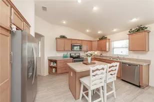 9155 SE 167th Ford St, The Villages, FL 32162 - Photo 5