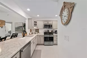 986 Davey Ln, The Villages, FL 32163 - Photo 13