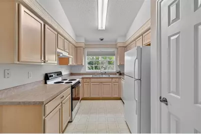 4873 Marsh Harbor Drive, Tavares, FL 32778 - Photo 7