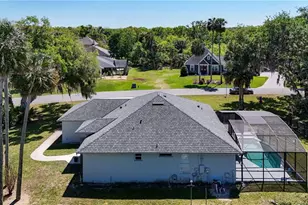 28931 Beauclaire Dr, Tavares, FL 32778 - Photo 31