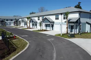 1057 E Caroline St, Tavares, FL 32778 - Photo 17