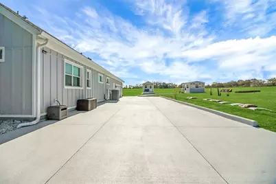 1679 E County Road 462, Wildwood, FL 34785 - Photo 69