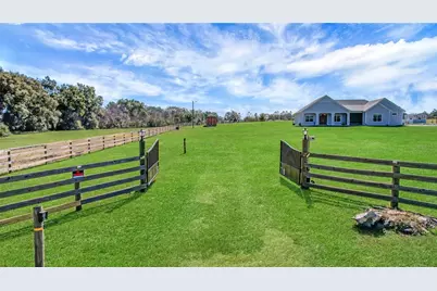 1679 E County Road 462, Wildwood, FL 34785 - Photo 3