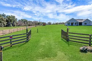 1679 E Co Rd 462, Wildwood, FL 34785 - Photo 3