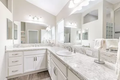 5375 Werdebaugh Way, The Villages, FL 32163 - Photo 7