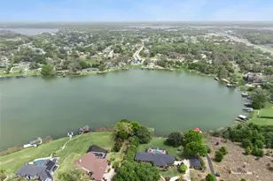 2874 E Crooked Lake Dr, Eustis, FL 32726 - Photo 61