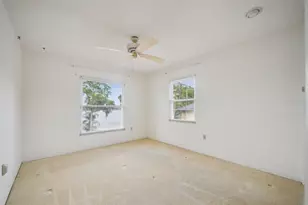 2874 E Crooked Lake Dr, Eustis, FL 32726 - Photo 37