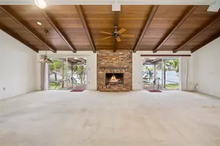 2874 E Crooked Lake Dr, Eustis, FL 32726 - Photo 17