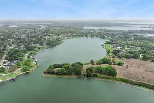 2874 E Crooked Lake Dr, Eustis, FL 32726 - Photo 57