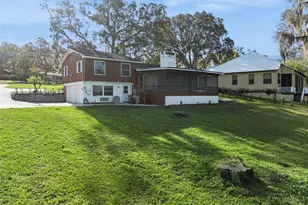 2874 E Crooked Lake Dr, Eustis, FL 32726 - Photo 45