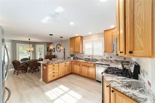 1486 Golden Ridge Dr, The Villages, FL 32162 - Photo 11