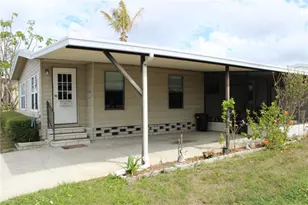 6807 Mt Pleasant Rd NE, Saint Petersburg, FL 33702 - Photo 3