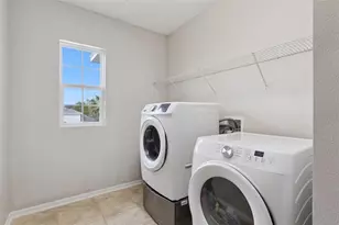 1128 Whitewater Bay Dr, Groveland, FL 34736 - Photo 27