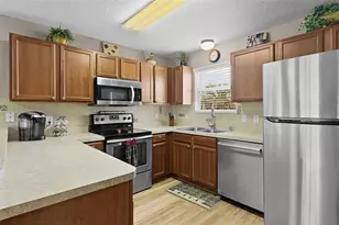 2543 Raintree Dr, The Villages, FL 32162 - Photo 5