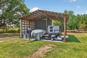 22431 Loop Rd, Groveland, FL 34736 - Photo 27