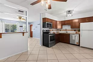 1101 Spruce Ct, Tavares, FL 32778 - Photo 13