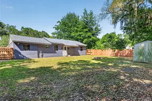706 Mission Dr, Wildwood, FL 34785 - Photo 43