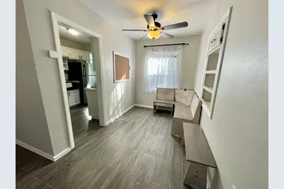 706 Mission Drive, Wildwood, FL 34785 - Photo 9