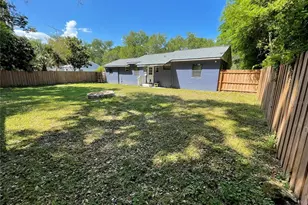 706 Mission Dr, Wildwood, FL 34785 - Photo 29