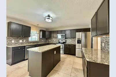 800 Clear Brook Court, Fruitland Park, FL 34731 - Photo 7