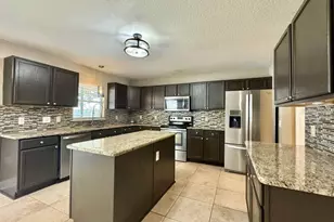 800 Clear Brook Ct, Fruitland Park, FL 34731 - Photo 7