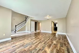 800 Clear Brook Ct, Fruitland Park, FL 34731 - Photo 3