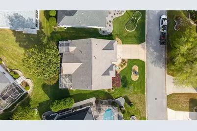 8288 SE 176th Lawson Loop, The Villages, FL 32162 - Photo 7