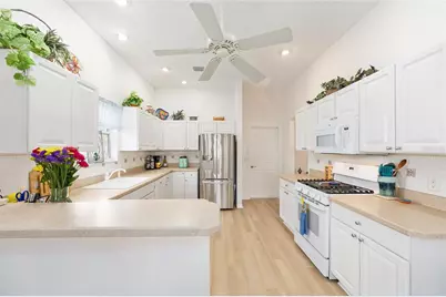 8288 SE 176th Lawson Loop, The Villages, FL 32162 - Photo 21