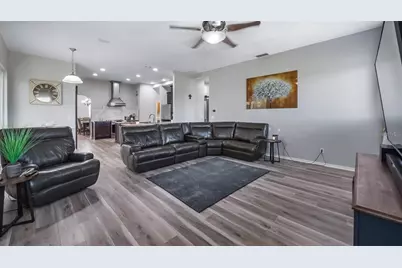 7351 Spring Mountain Lane, Yalaha, FL 34797 - Photo 19