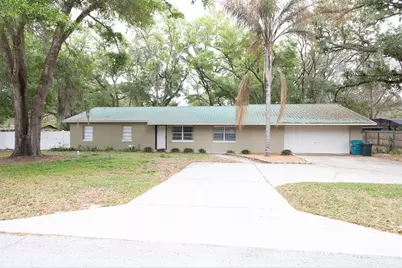 207 Mandarin Ln, Fruitland Park, FL 34731 - Photo 1