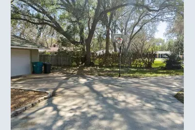 207 Mandarin Ln, Fruitland Park, FL 34731 - Photo 5