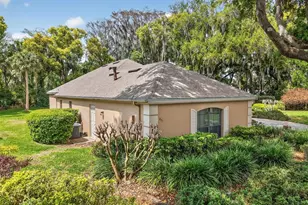 621 High Point Dr, Mount Dora, FL 32757 - Photo 5