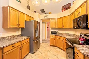 25845 Glen Eagle Dr, Leesburg, FL 34748 - Photo 9