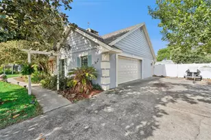 2002 Fairway Dr, Eustis, FL 32726 - Photo 11