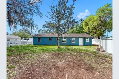 25 E Charlotte Avenue, Eustis, FL 32726 - Photo 19