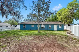 25 E Charlotte Ave, Eustis, FL 32726 - Photo 19