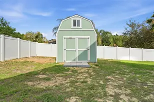 835 Butch Cassidy Ln, Eustis, FL 32726 - Photo 15