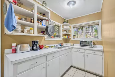 140 N Johns Street, Mount Dora, FL 32757 - Photo 17