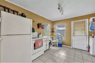 140 N Johns Street, Mount Dora, FL 32757 - Photo 15