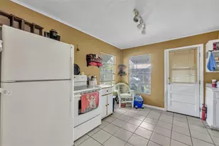140 N Johns St, Mount Dora, FL 32757 - Photo 15