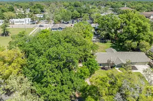 140 N Johns St, Mount Dora, FL 32757 - Photo 27