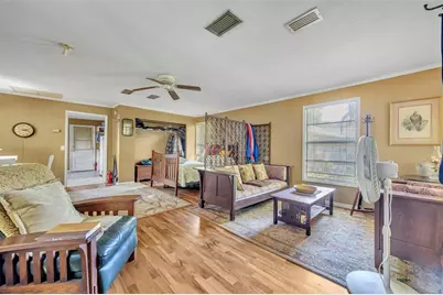 140 N Johns Street, Mount Dora, FL 32757 - Photo 9