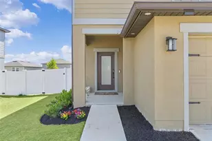 2141 Treasure Hill St, Clermont, FL 34715 - Photo 3