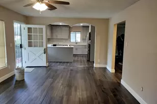 3246 NE 7th Ln, Ocala, FL 34470 - Photo 15