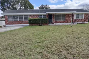 3246 NE 7th Ln, Ocala, FL 34470 - Photo 1