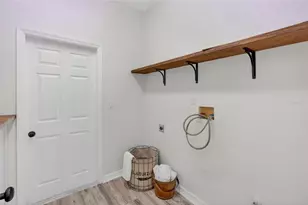 1305 Windy Bluff Dr, Minneola, FL 34715 - Photo 17