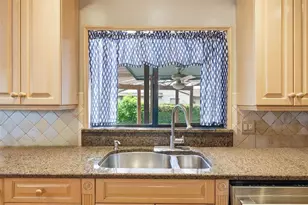 29116 Beauclaire Dr, Tavares, FL 32778 - Photo 11