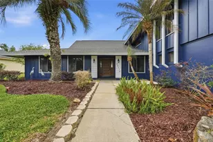 29116 Beauclaire Dr, Tavares, FL 32778 - Photo 3