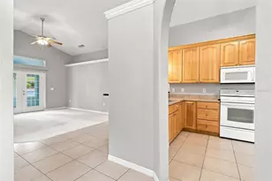 93 Fairway Cir, Umatilla, FL 32784 - Photo 5
