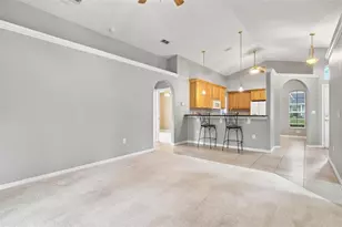 93 Fairway Cir, Umatilla, FL 32784 - Photo 9